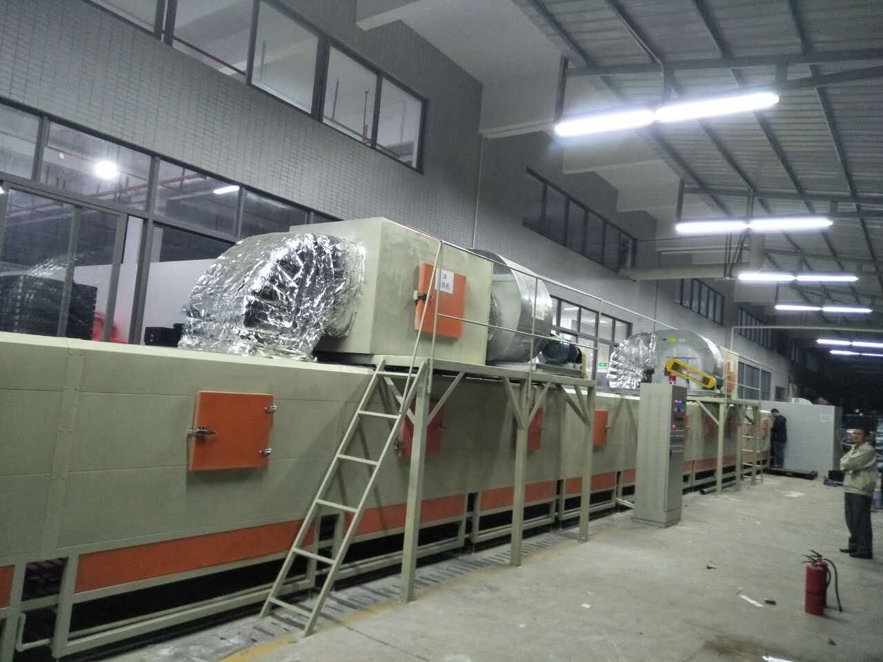 熱烈慶祝TCL大型清洗烘干線投入使用！優(yōu)質(zhì)設備、領先制造！